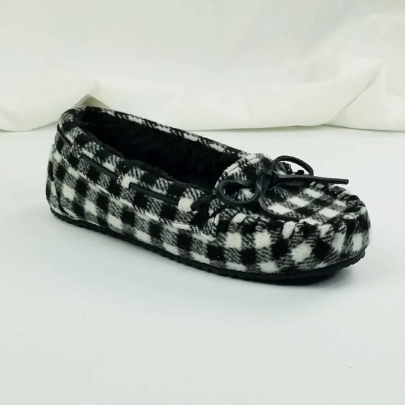 Minnetonka 6M Women's Black White Check Flannel Moccasin Faux Fur Slippers W/Bow - Picture 1 of 12